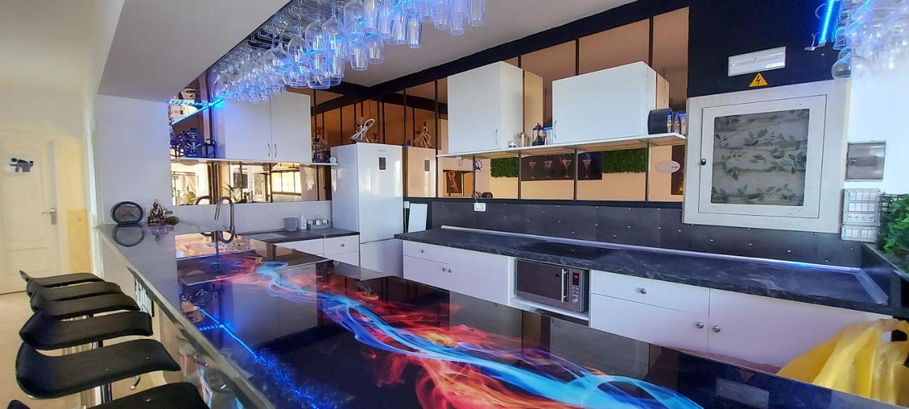 First Line Of The Ocean, 3 Bedrooms & Free Wifi بلايا ذي لاس أميريكاس المظهر الخارجي الصورة